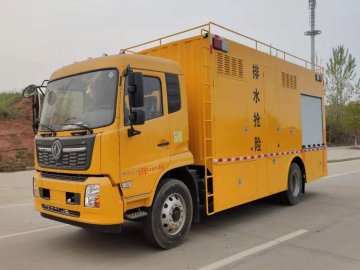 東風天錦大流量排水搶險車